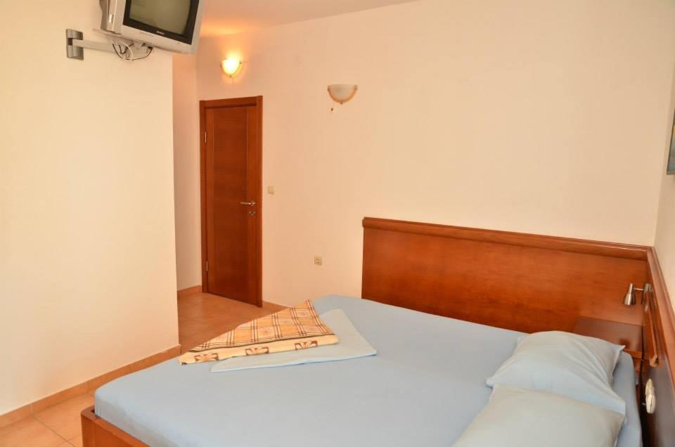 Buzuku House Ξενοδοχείο Ούλτσιν Εξωτερικό φωτογραφία